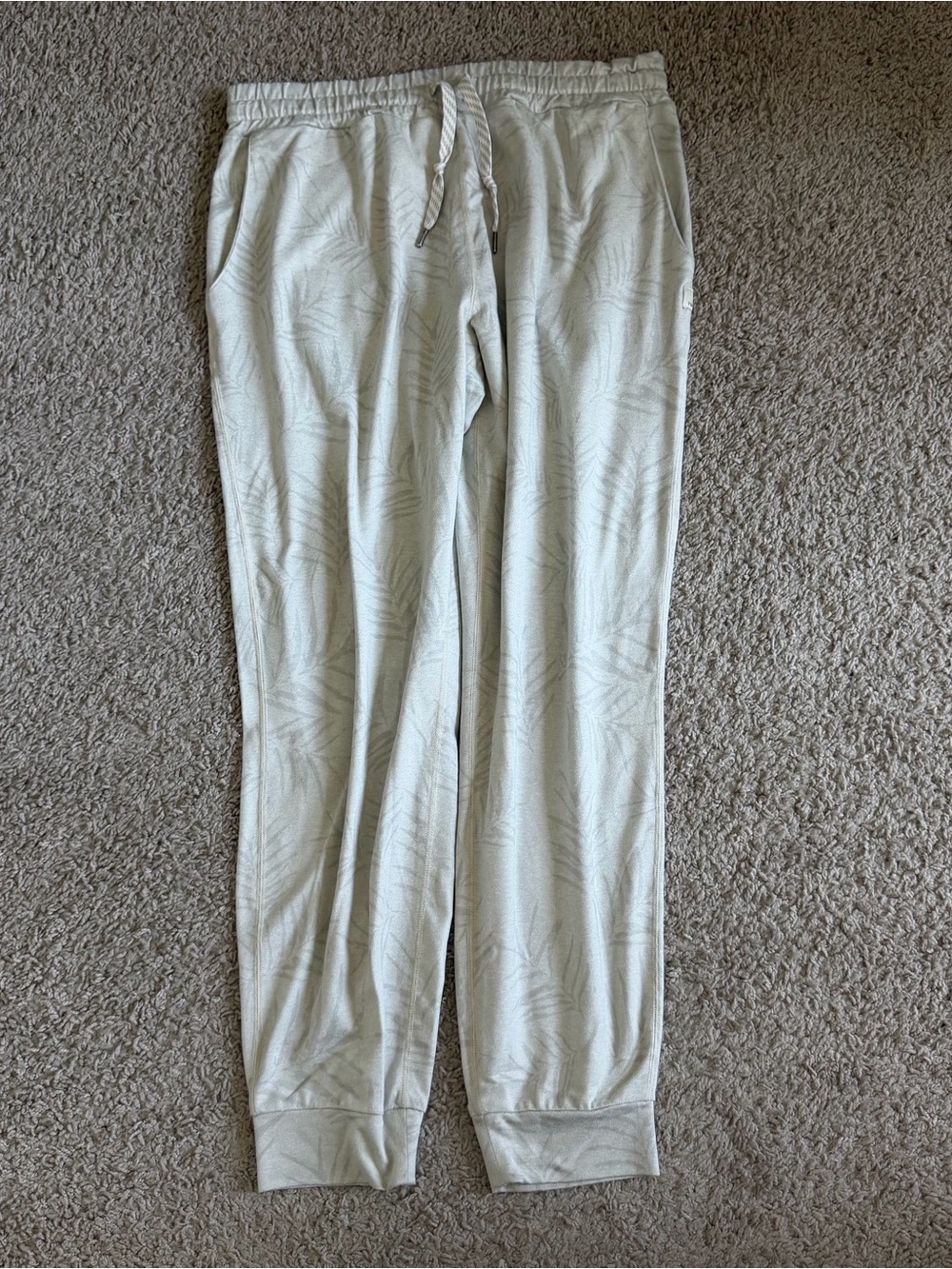 Vuori Performance Palm Tree Print Joggers